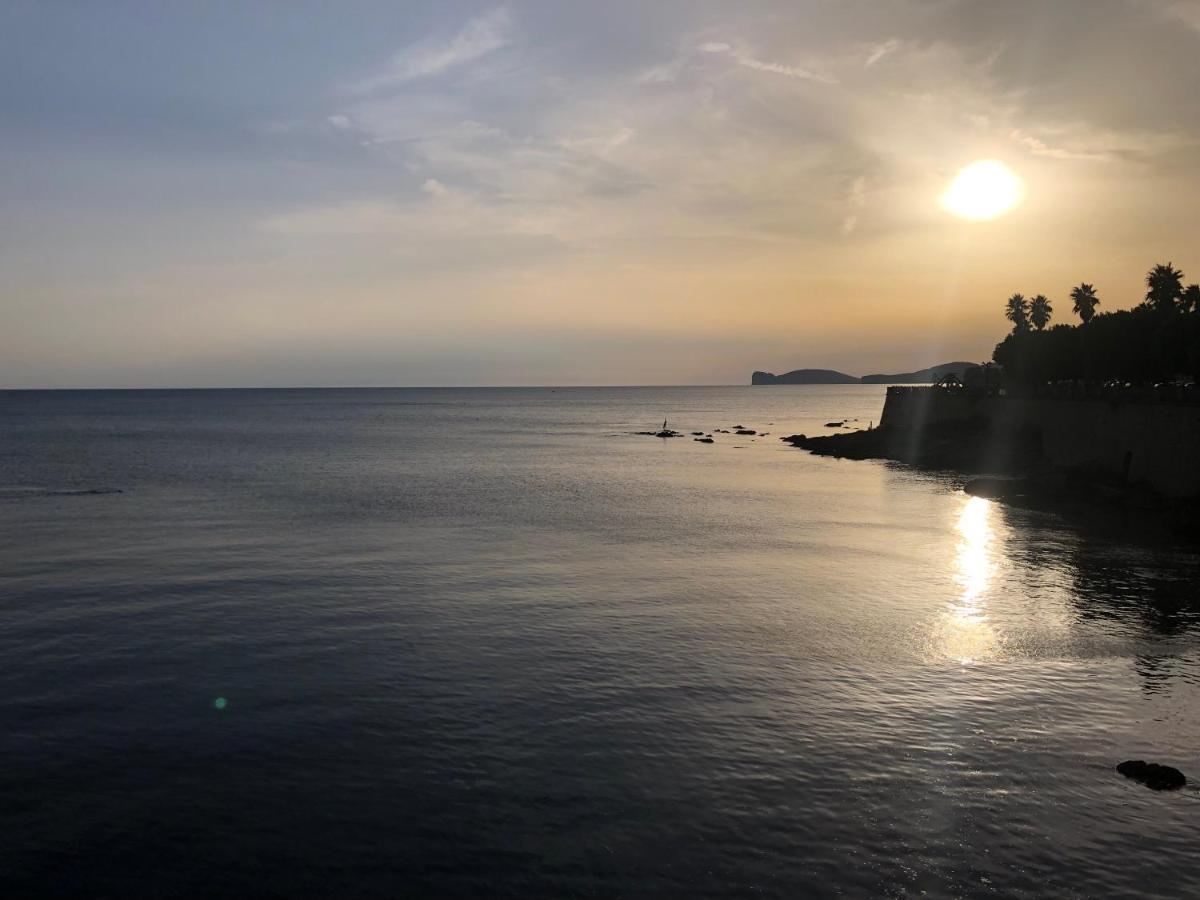 Casa Comoda A Due Passi Dal Lungomare Alghero Exteriör bild